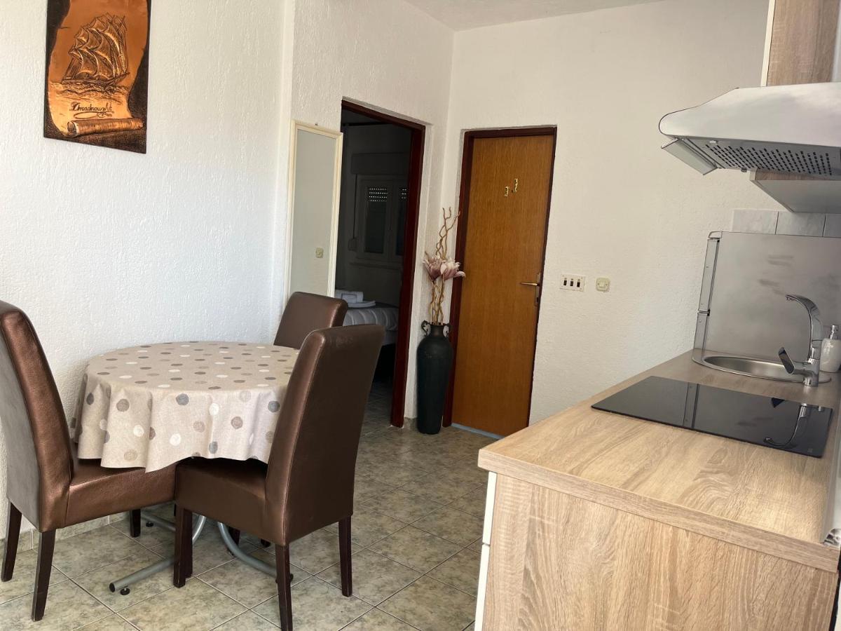 Apartments Fortuna Biograd Na Moru Εξωτερικό φωτογραφία